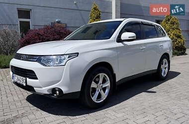 Внедорожник / Кроссовер Mitsubishi Outlander 2012 в Одессе