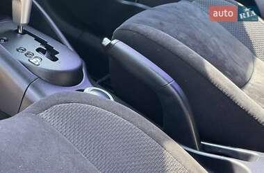 Внедорожник / Кроссовер Mitsubishi Outlander 2011 в 