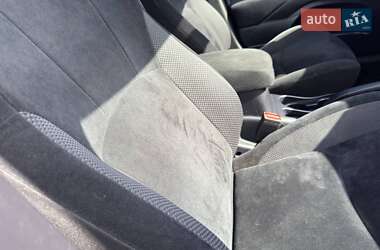 Внедорожник / Кроссовер Mitsubishi Outlander 2011 в 
