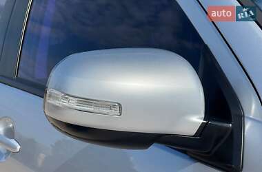 Внедорожник / Кроссовер Mitsubishi Outlander 2011 в 