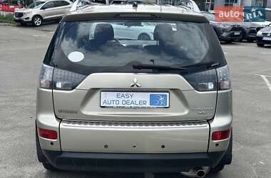 Внедорожник / Кроссовер Mitsubishi Outlander 2009 в 