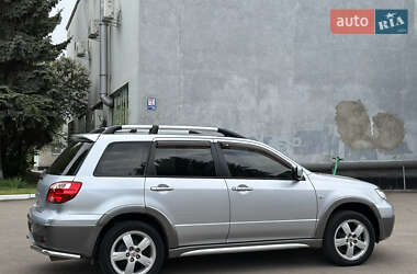 Позашляховик / Кросовер Mitsubishi Outlander 2006 в 