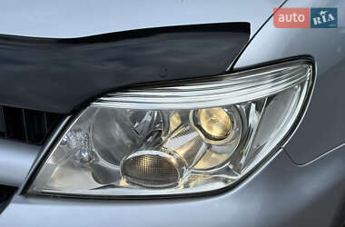 Позашляховик / Кросовер Mitsubishi Outlander 2006 в 