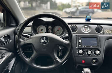 Позашляховик / Кросовер Mitsubishi Outlander 2006 в 