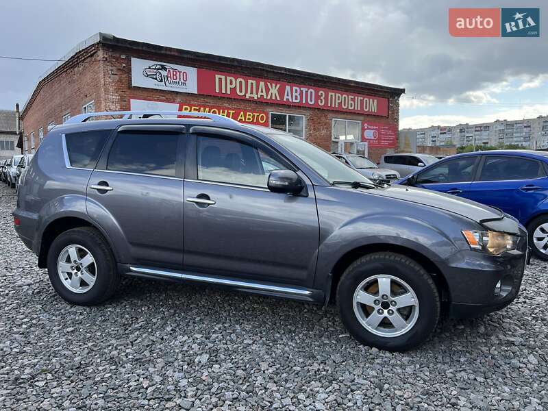Внедорожник / Кроссовер Mitsubishi Outlander 2009 в Смеле