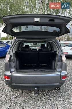 Внедорожник / Кроссовер Mitsubishi Outlander 2009 в 