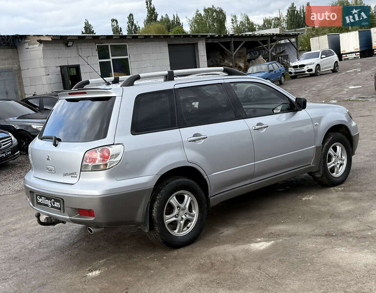 Позашляховик / Кросовер Mitsubishi Outlander 2003 в Рівному