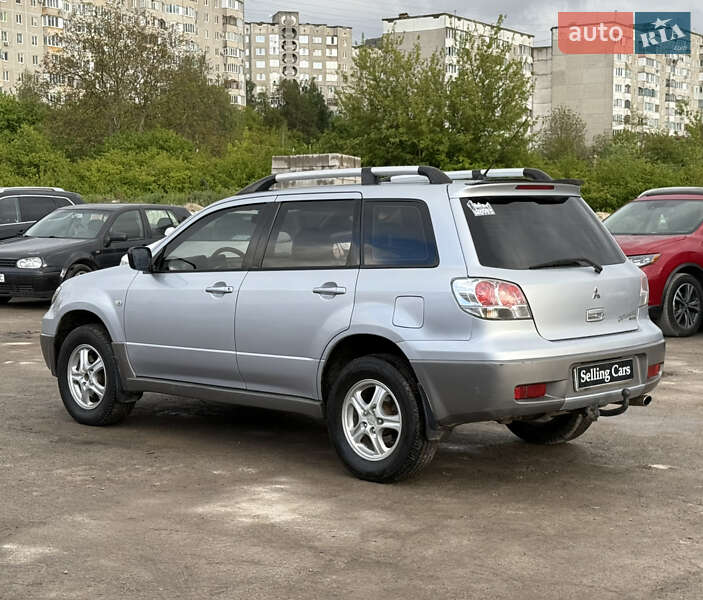 Позашляховик / Кросовер Mitsubishi Outlander 2003 в Рівному