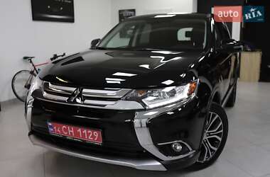 Позашляховик / Кросовер Mitsubishi Outlander 2018 в Трускавці