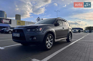 Позашляховик / Кросовер Mitsubishi Outlander 2011 в Одесі