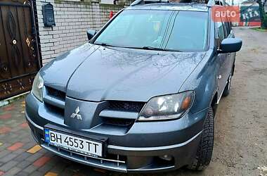 Позашляховик / Кросовер Mitsubishi Outlander 2004 в 