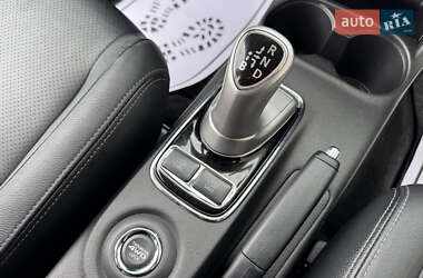 Внедорожник / Кроссовер Mitsubishi Outlander 2014 в 