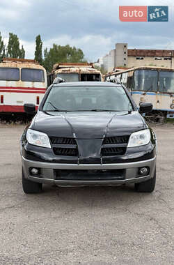 Позашляховик / Кросовер Mitsubishi Outlander 2006 в 