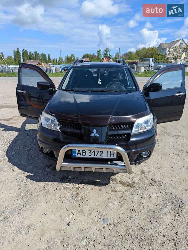Внедорожник / Кроссовер Mitsubishi Outlander 2008 в 