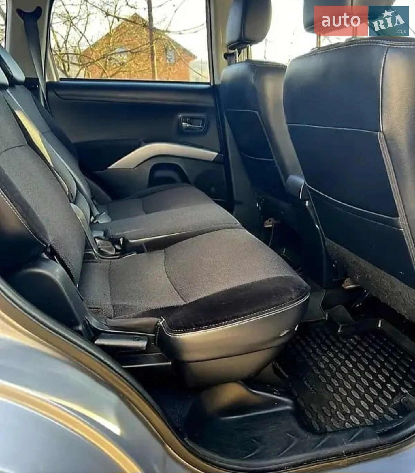 2011 Mitsubishi Outlander - мініатюра 11
