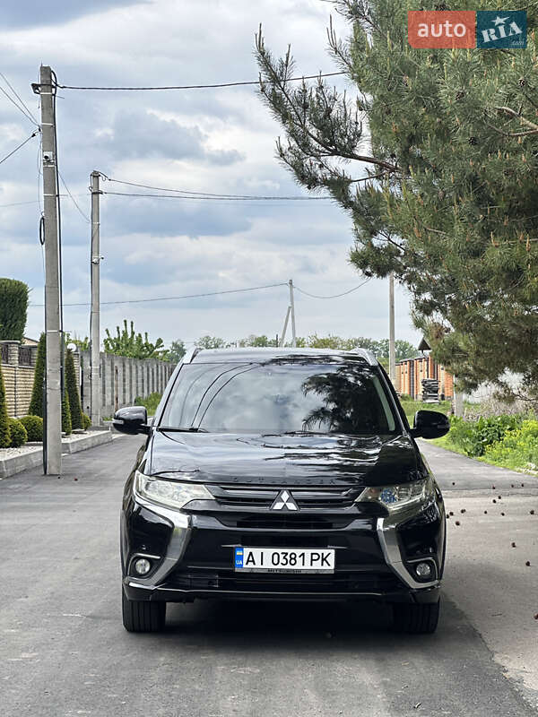 Позашляховик / Кросовер Mitsubishi Outlander 2015 в Білій Церкві