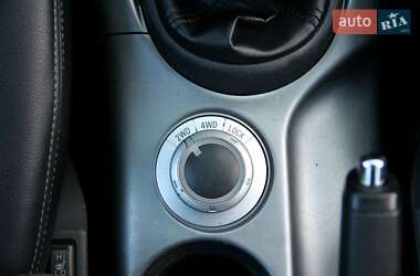 Позашляховик / Кросовер Mitsubishi Outlander 2011 в 
