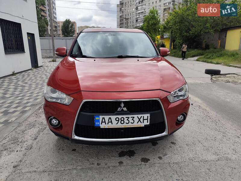 Mitsubishi Outlander 2010