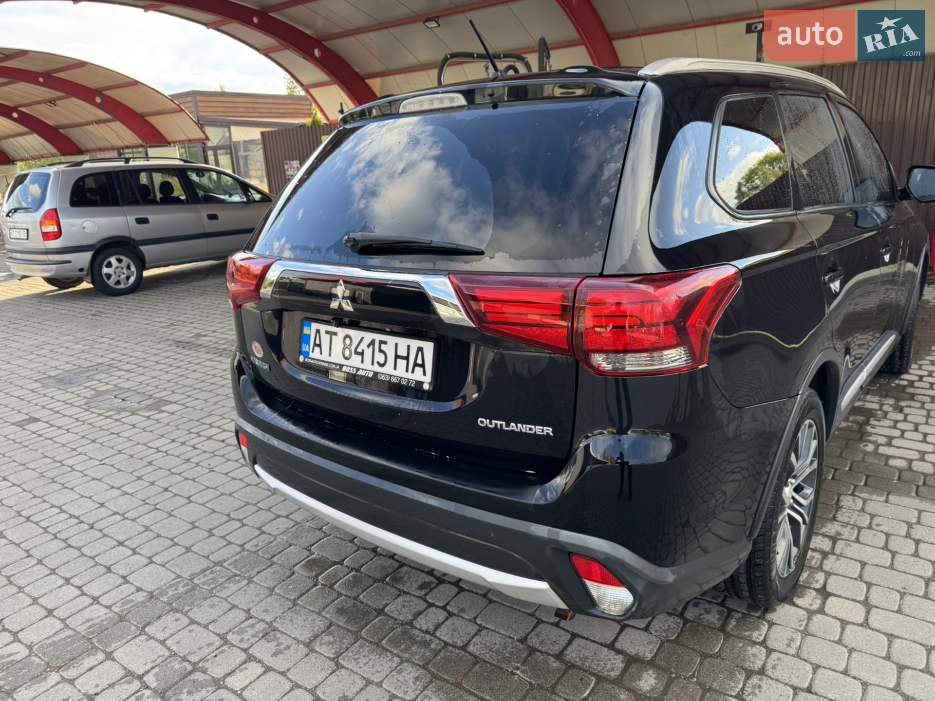 2016 Mitsubishi Outlander - мініатюра 3