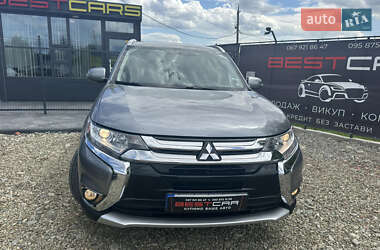 Внедорожник / Кроссовер Mitsubishi Outlander 2018 в 