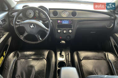 Внедорожник / Кроссовер Mitsubishi Outlander 2006 в 