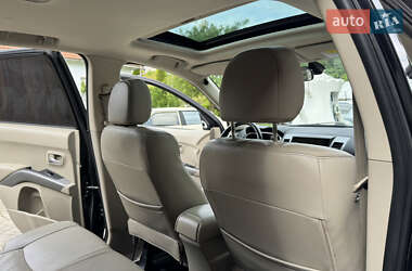 Внедорожник / Кроссовер Mitsubishi Outlander 2009 в 