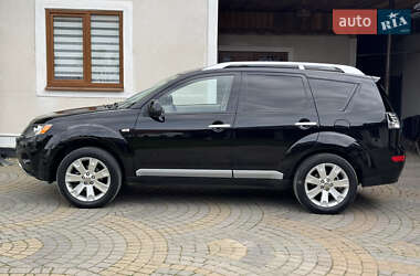 Внедорожник / Кроссовер Mitsubishi Outlander 2009 в 