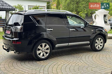 Внедорожник / Кроссовер Mitsubishi Outlander 2009 в 