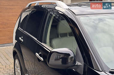 Внедорожник / Кроссовер Mitsubishi Outlander 2009 в 