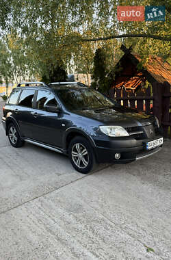 Позашляховик / Кросовер Mitsubishi Outlander 2006 в 