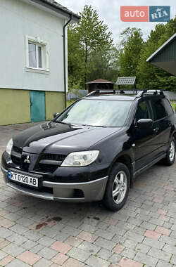 Внедорожник / Кроссовер Mitsubishi Outlander 2006 в Надворной