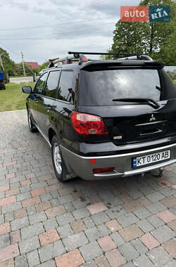 Внедорожник / Кроссовер Mitsubishi Outlander 2006 в 