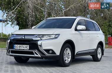 Внедорожник / Кроссовер Mitsubishi Outlander 2021 в Тульчине