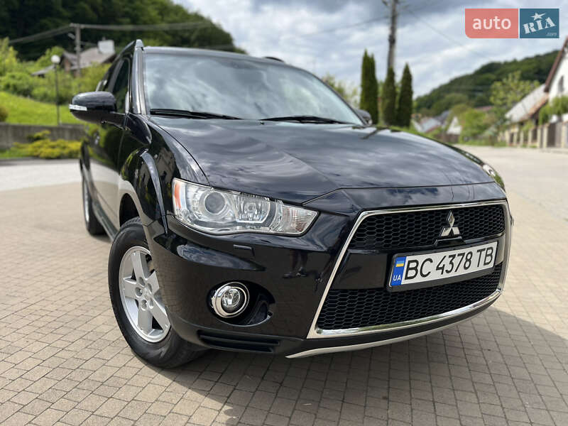 Позашляховик / Кросовер Mitsubishi Outlander 2011 в Львові