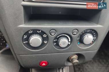 Внедорожник / Кроссовер Mitsubishi Outlander 2007 в 