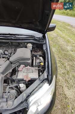 Внедорожник / Кроссовер Mitsubishi Outlander 2007 в 