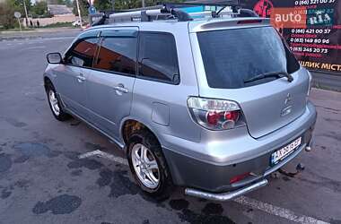 Внедорожник / Кроссовер Mitsubishi Outlander 2003 в 