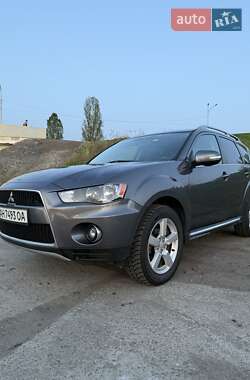 Позашляховик / Кросовер Mitsubishi Outlander 2010 в Києві