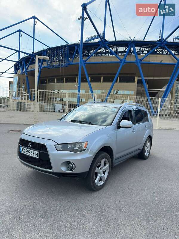 Mitsubishi Outlander 2010