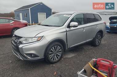 Mitsubishi Outlander 2020