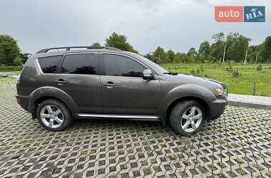 Позашляховик / Кросовер Mitsubishi Outlander 2010 в 