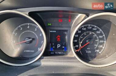 Внедорожник / Кроссовер Mitsubishi Outlander 2010 в 