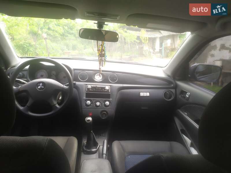 Внедорожник / Кроссовер Mitsubishi Outlander 2008 в Львове