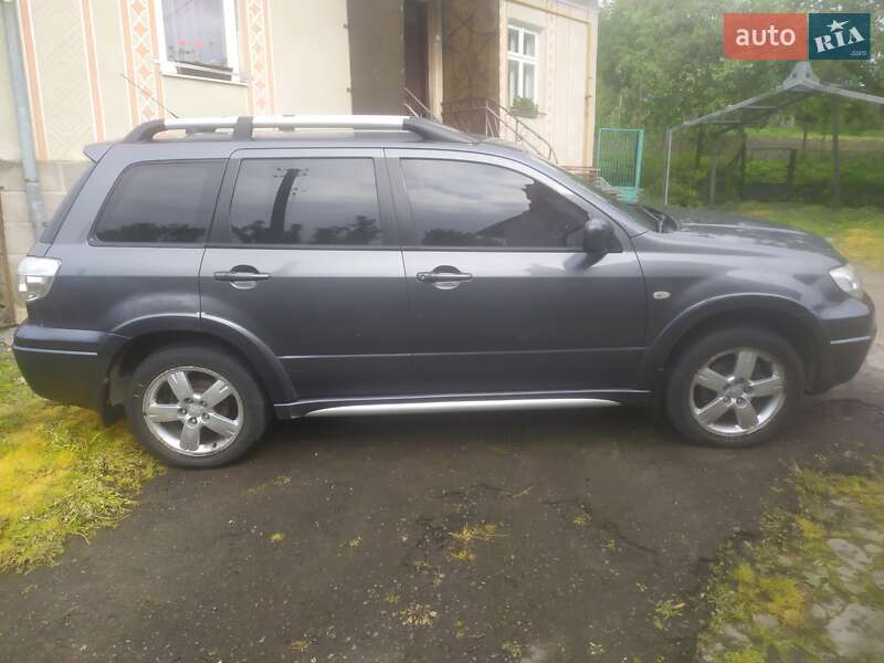 Внедорожник / Кроссовер Mitsubishi Outlander 2008 в Львове