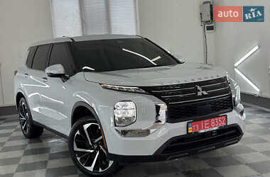 Позашляховик / Кросовер Mitsubishi Outlander 2022 в Трускавці