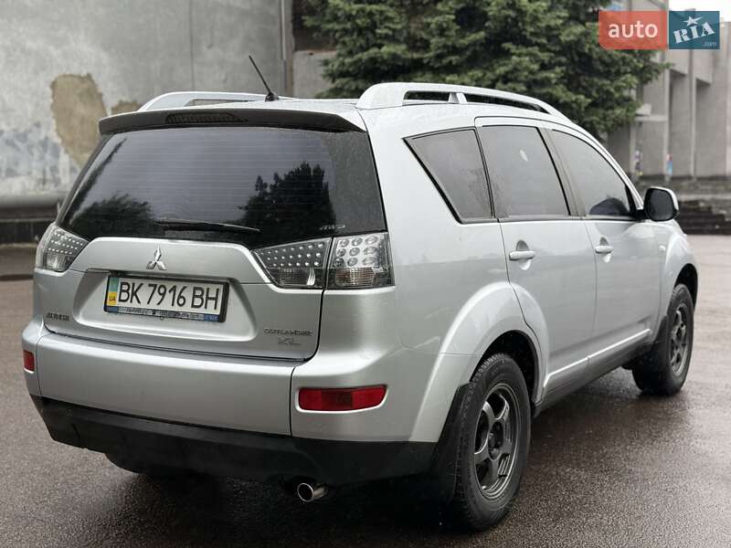 Внедорожник / Кроссовер Mitsubishi Outlander 2007 в Ровно
