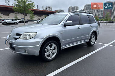 Внедорожник / Кроссовер Mitsubishi Outlander 2008 в 