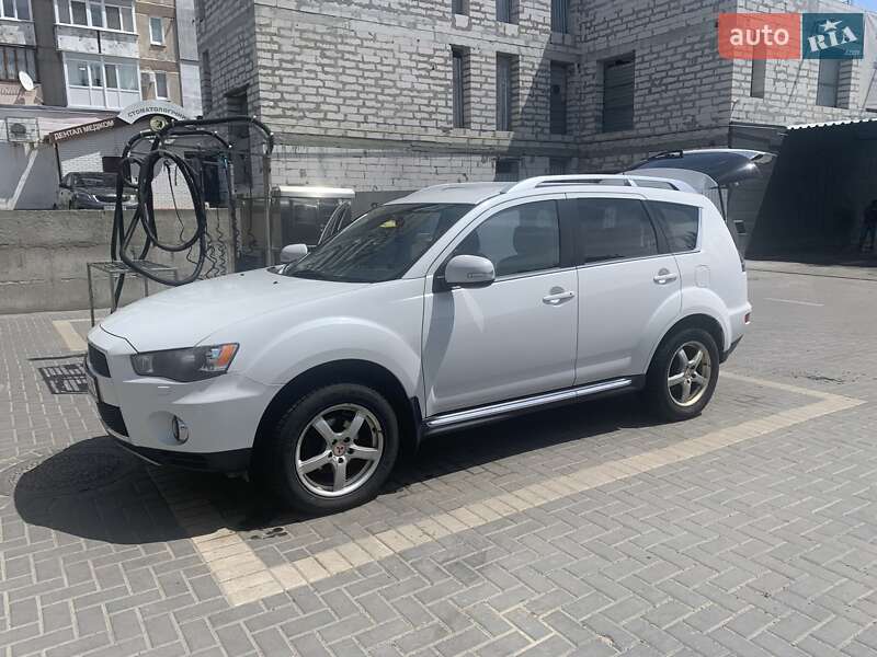 Позашляховик / Кросовер Mitsubishi Outlander 2010 в Кропивницькому