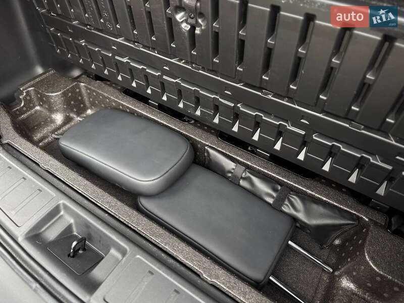 Внедорожник / Кроссовер Mitsubishi Outlander 2022 в Кривом Роге