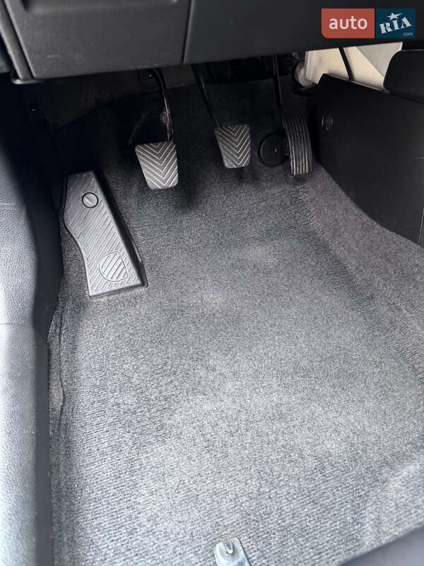 Внедорожник / Кроссовер Mitsubishi Outlander 2008 в Харькове фото 32 Внедорожник / Кроссовер Mitsubishi Outlander 2008 в Харькове